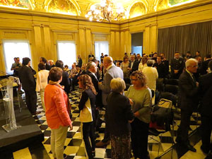 Diada Nacional 2015. Acte institucional al Sal&oacute; de descans del Teatre Municipal de Girona