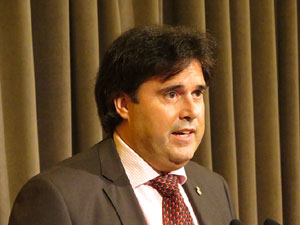 Diada Nacional 2015. Acte institucional al Sal&oacute; de descans del Teatre Municipal de Girona