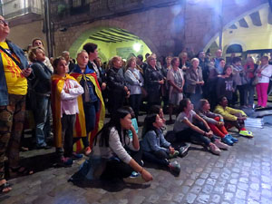 Diada Nacional 2015. IX Marxa de Torxes de Girona. Actes a la pla&ccedil;a del Vi
