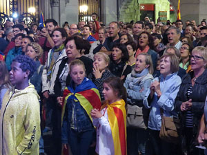 Diada Nacional 2015. IX Marxa de Torxes de Girona. Actes a la pla&ccedil;a del Vi