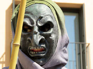 Festes de Primavera de Girona 2015. Cercavila amb el Tarl&agrave;