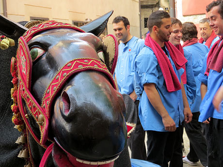 Festes de Primavera de Girona 2015. Presentaci&oacute; de la Mula Baba
