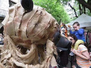 Festes de Primavera de Girona 2015. Espectacle &Oacute;ssos del Pirineu