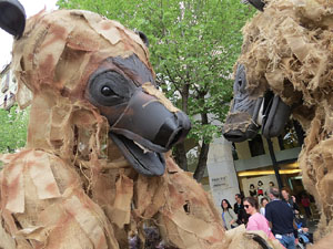 Festes de Primavera de Girona 2015. Espectacle &Oacute;ssos del Pirineu