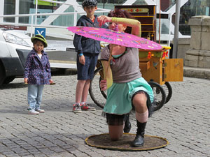 Festes de Primavera de Girona 2015. Espectacle Miss Umbrel&middot;la
