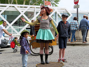 Festes de Primavera de Girona 2015. Espectacle Miss Umbrel&middot;la