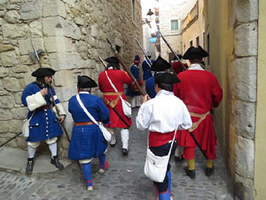 Girona resisteix! Jornades de recreació històrica de la Guerra de Successió. Combat als carrers Bellmirall - Alemanys