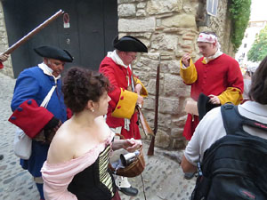 Girona resisteix! Jornades de recreació històrica de la Guerra de Successió. Combat als carrers Bellmirall - Alemanys