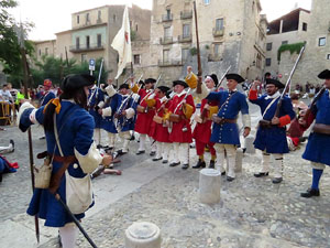 Girona resisteix! Jornades de recreació històrica de la Guerra de Successió. Combat final a la plaça de Sant Domènec