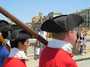Girona resisteix! Jornades de recreació històrica de la Guerra de Successió. Escaramussa al Pont de Pedra