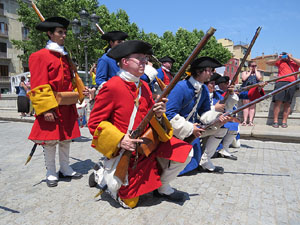 Girona resisteix! Jornades de recreació històrica de la Guerra de Successió. Escaramussa al Pont de Pedra