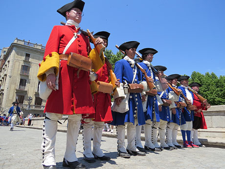 Girona resisteix! Jornades de recreació històrica de la Guerra de Successió. Escaramussa al Pont de Pedra