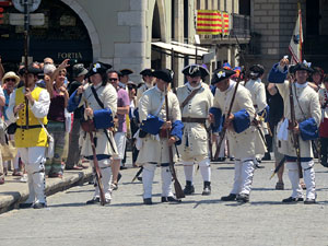 Girona resisteix! Jornades de recreaci&oacute; hist&ograve;rica de la Guerra de Successi&oacute;. Escaramussa al Pont de Pedra