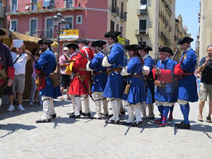 Girona resisteix! Jornades de recreaci&oacute; hist&ograve;rica de la Guerra de Successi&oacute;. Escaramussa al Pont de Pedra
