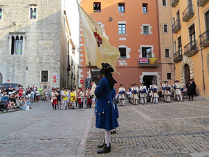 Girona resisteix! Jornades de recreaci&oacute; hist&ograve;rica de la Guerra de Successi&oacute;. Presentaci&oacute; de l'esdeveniment a la pla&ccedil;a de la Catedral
