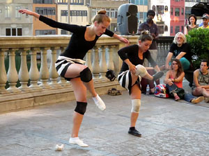 Festival inund'ART 2015. Col&middot;lectiu Les Twins