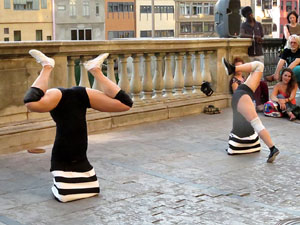 Festival inund'ART 2015. Col&middot;lectiu Les Twins