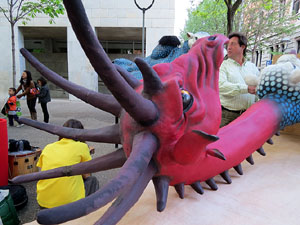 Sant Jordi 2015. Cercavila amb el Beatusaure