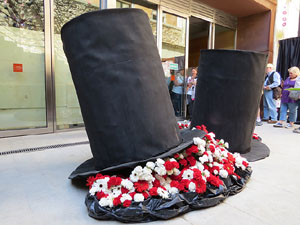 Temps de Flors 2015. La pla&ccedil;a del Vi, l'Ajuntament i el Teatre Municipal