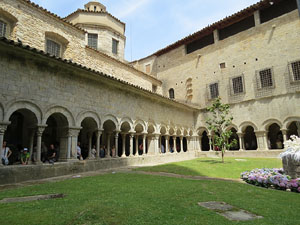 Temps de Flors 2015. Decoraci&oacute; floral del claustre de la Catedral