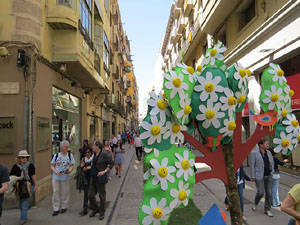 Temps de Flors 2015. El Mercadal. Pla&ccedil;a de Santa Susanna, carrer Nou i carrer de Santa Clara