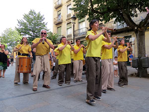 Und&agrave;rius, festival d'estiu de Girona de cultura popular i tradicional. Cercavila de Fal&middot;lera Gironina