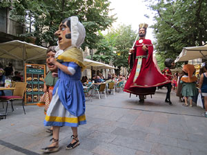 Und&agrave;rius, festival d'estiu de Girona de cultura popular i tradicional. Cercavila de Fal&middot;lera Gironina