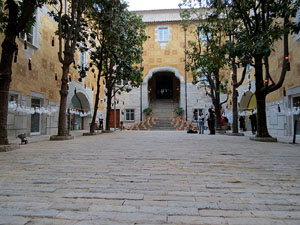 350 anys de l'Antic Hospital de Santa Caterina. Nit de les Lluminàries