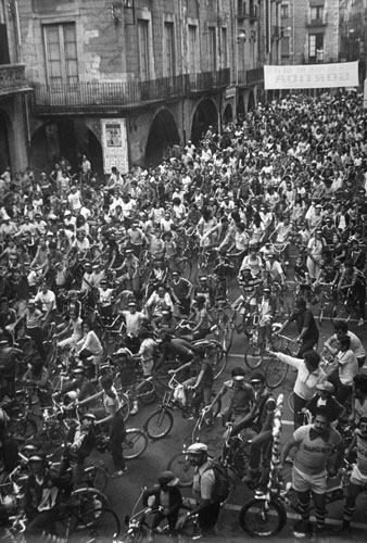 Festa del Pedal a la plaça del Vi, el setembre de 1979