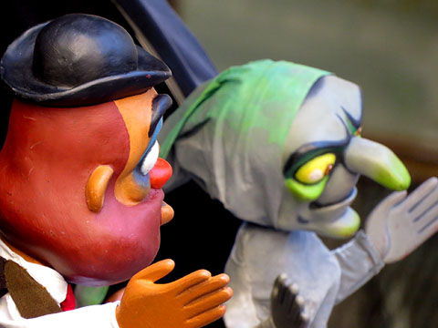 Titelles al castellet de la Mula Baba. En Pepet Gitano i la Bruixa de la Catedral