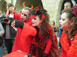 Festival de Llucifers i Satanassos. Celebraci&oacute; de 35 anys de Pastorets a Girona