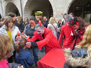 Festival de Llucifers i Satanassos. Celebraci&oacute; de 35 anys de Pastorets a Girona