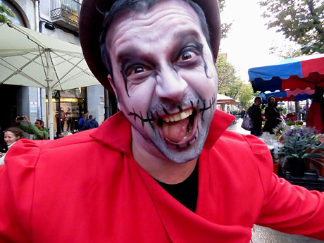 Festival de Llucifers i Satanassos. Celebraci&oacute; de 35 anys de Pastorets a Girona