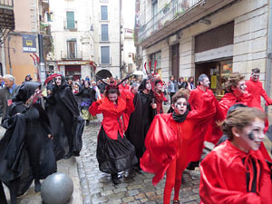 Festival de Llucifers i Satanassos. Celebraci&oacute; de 35 anys de Pastorets a Girona