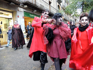 Festival de Llucifers i Satanassos. Celebraci&oacute; de 35 anys de Pastorets a Girona