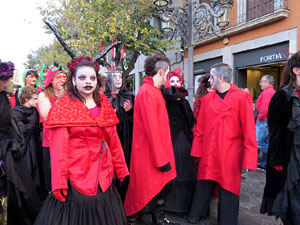 Festival de Llucifers i Satanassos. Celebraci&oacute; de 35 anys de Pastorets a Girona