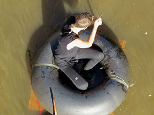 Fires 2015. Quarta baixada d'andr&ograve;mines per l'Onyar