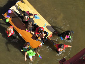 Fires 2015. Quarta baixada d'andr&ograve;mines per l'Onyar