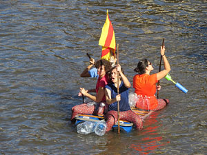 Fires 2015. Quarta baixada d'andr&ograve;mines per l'Onyar