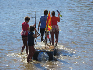 Fires 2015. Quarta baixada d'andr&ograve;mines per l'Onyar