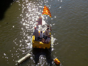 Fires 2015. Quarta baixada d'andr&ograve;mines per l'Onyar