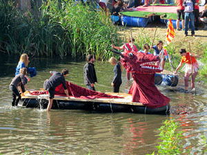 Fires 2015. Quarta baixada d'andròmines per l'Onyar