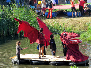 Fires 2015. Quarta baixada d'andròmines per l'Onyar