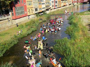 Fires 2015. Quarta baixada d'andròmines per l'Onyar
