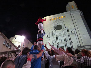Fires 2015. Assaig de pilar de 4 a les escales de la Catedral pels Marrecs de Salt