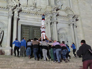 Fires 2015. Assaig de pilar de 4 a les escales de la Catedral pels Marrecs de Salt