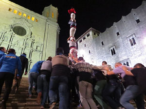 Fires 2015. Assaig de pilar de 4 a les escales de la Catedral pels Marrecs de Salt