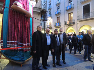 Fires 2015. Ball de la Cercavila del Pregó a la plaça del Vi