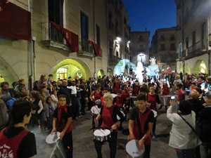 Fires 2015. Ball de la Cercavila del Pregó a la plaça del Vi