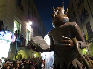 Fires 2015. Ball de la Cercavila del Pregó a la plaça del Vi
